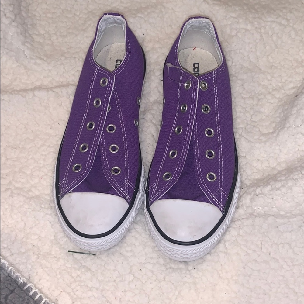 Purple converses